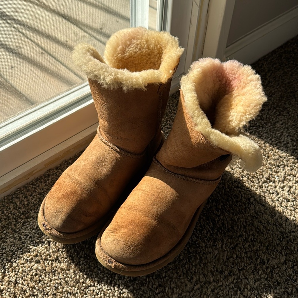 Chestnut UGGs